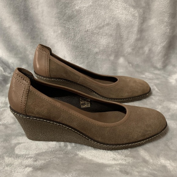 The FLEXX Wedge Pumps Womens Size 9 Taupe Brown Suede Leather Slip On Comfort - Picture 5 of 16